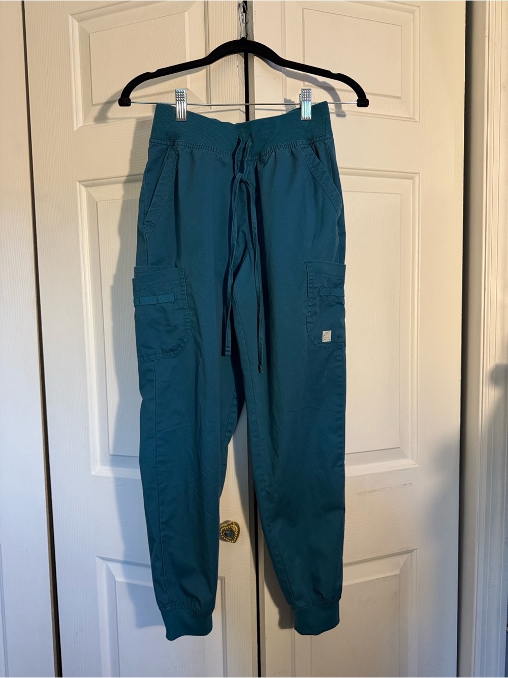 Butter- Soft Stretch Scrub Jogger Pants size xs petite Caribbean Blue